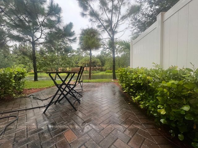5895 Monterra Club Drive, Lake Worth, FL 33463