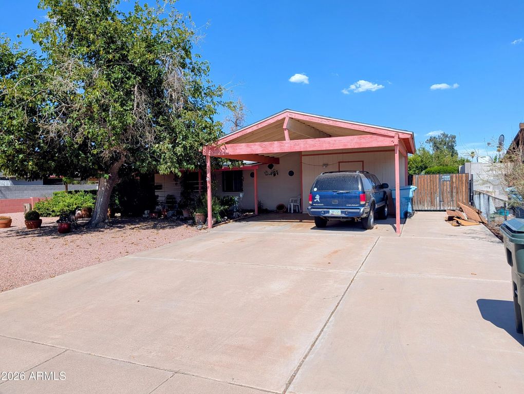 4213 N 73RD Lane, Phoenix, AZ 85033 — photo 2