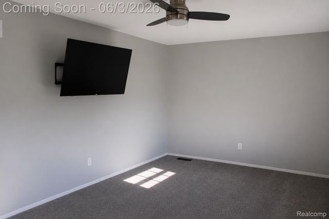 269 Lake Village Drive, Walled Lake, MI 48390