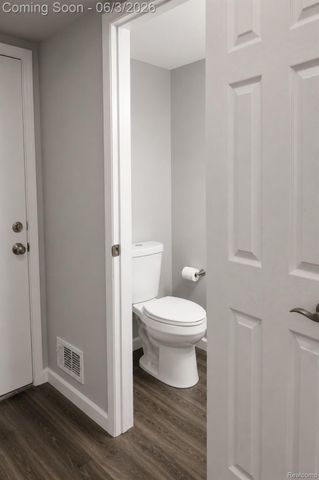 269 Lake Village Drive, Walled Lake, MI 48390
