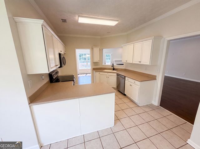 1240 Platinum Drive, Hoschton, GA 30548