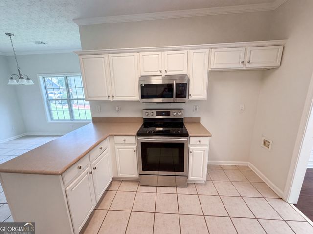 1240 Platinum Drive, Hoschton, GA 30548