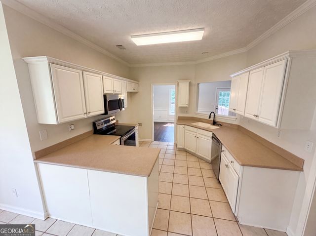 1240 Platinum Drive, Hoschton, GA 30548
