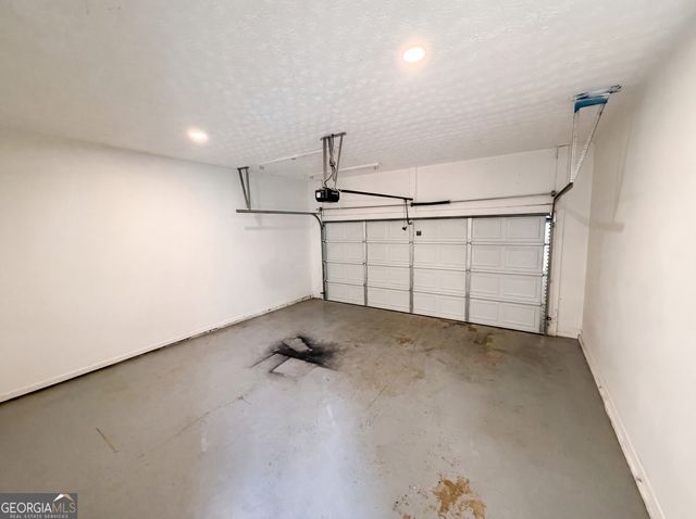 1240 Platinum Drive, Hoschton, GA 30548