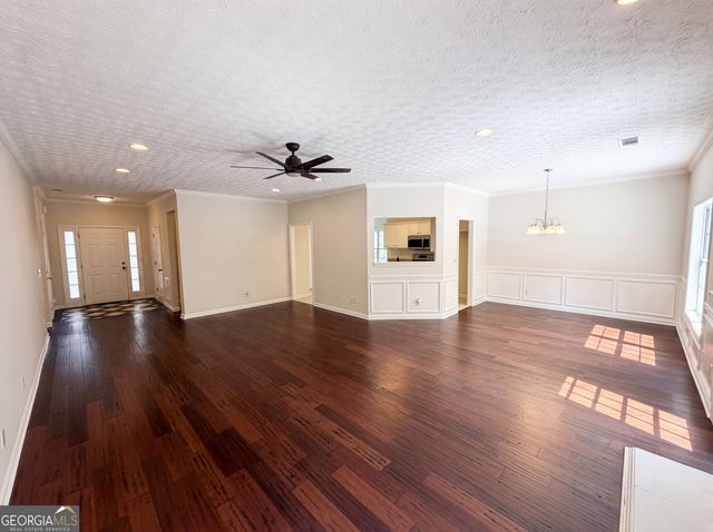 1240 Platinum Drive, Hoschton, GA 30548