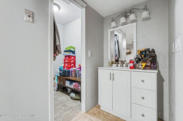 1271 Serenade Street NW, Palm Bay, FL 32907