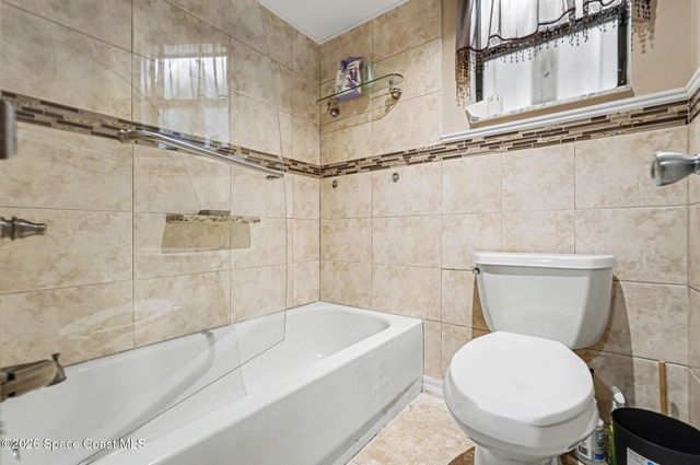 1271 Serenade Street NW, Palm Bay, FL 32907