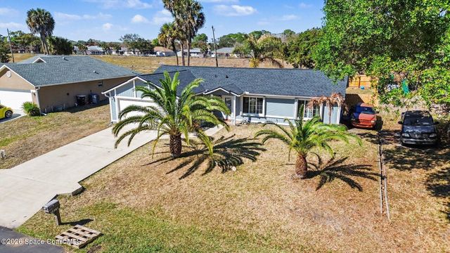 1271 Serenade Street NW, Palm Bay, FL 32907