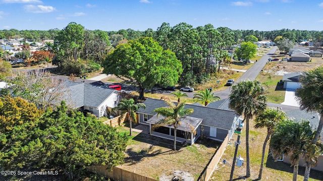 1271 Serenade Street NW, Palm Bay, FL 32907