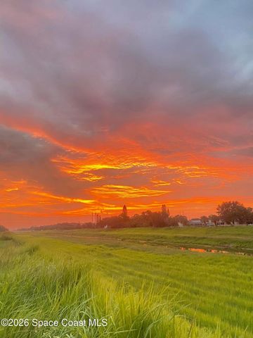 1271 Serenade Street NW, Palm Bay, FL 32907