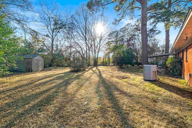 202 E Fairlane Dr., Longview, TX 75604