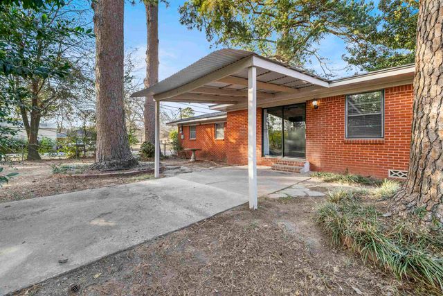 202 E Fairlane Dr., Longview, TX 75604