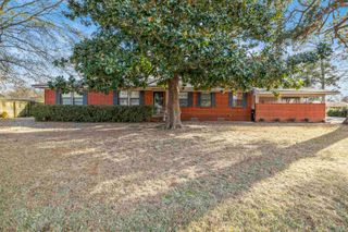 202 E Fairlane Dr., Longview, TX 75604
