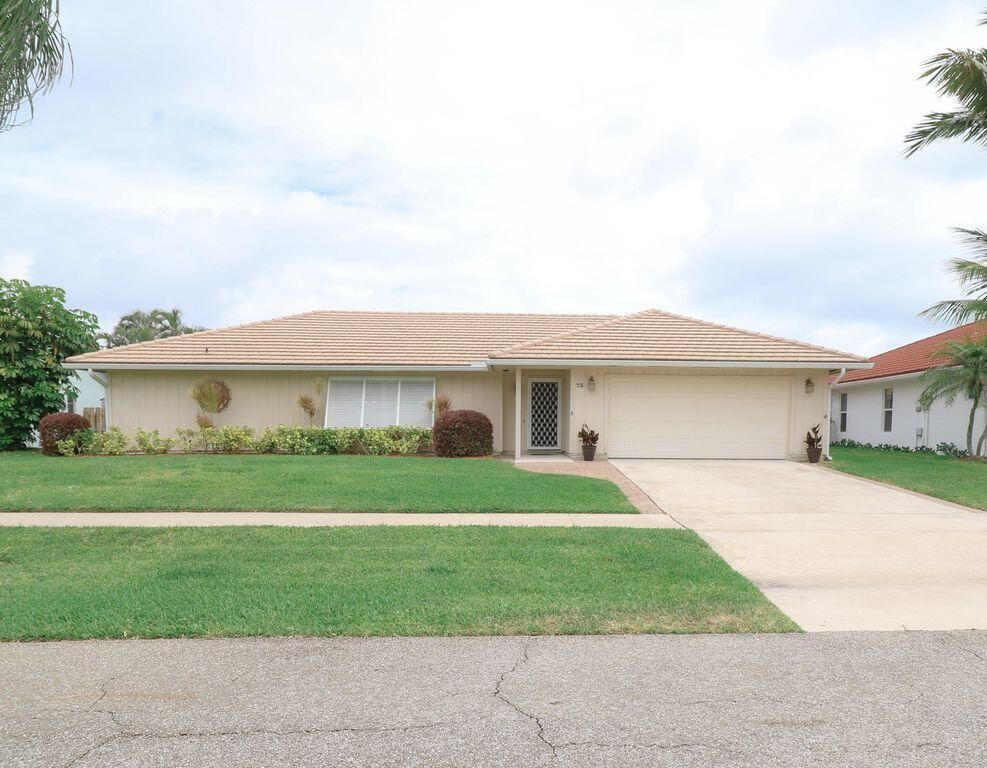 73 Pine Hill Trail W, Jupiter, FL 33469