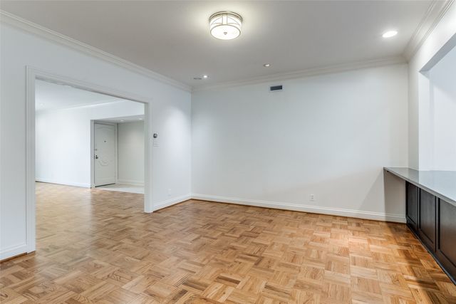 6144 Averill Way 203E, Dallas, TX 75225