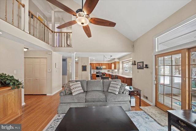 2 BURKE DR, Medford, NJ 08055