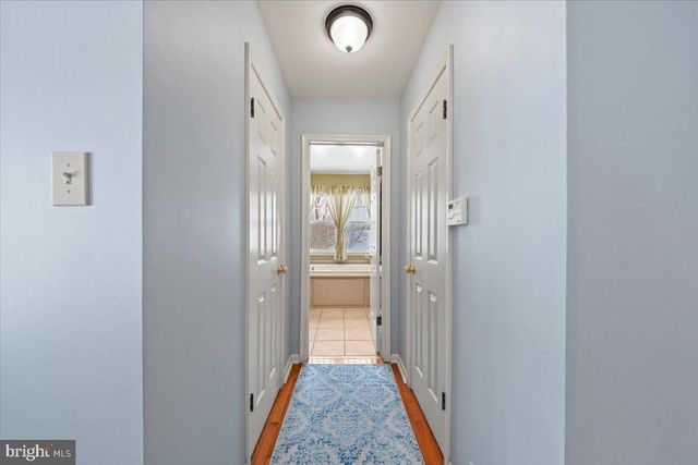 2 BURKE DR, Medford, NJ 08055