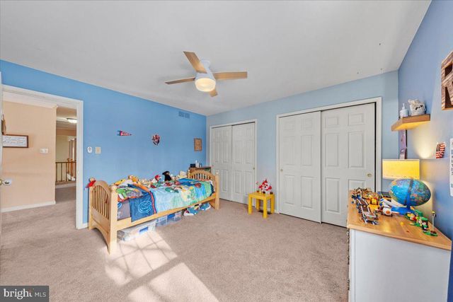 2 BURKE DR, Medford, NJ 08055