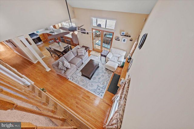 2 BURKE DR, Medford, NJ 08055