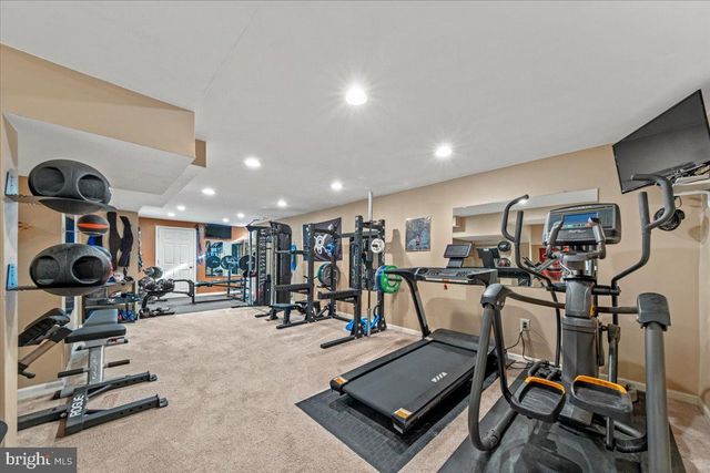 2 BURKE DR, Medford, NJ 08055