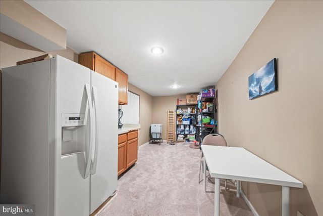 2 BURKE DR, Medford, NJ 08055