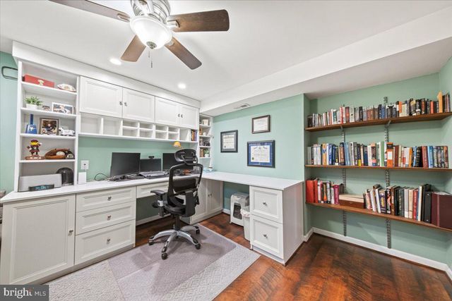 2 BURKE DR, Medford, NJ 08055