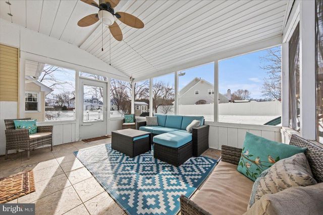 2 BURKE DR, Medford, NJ 08055