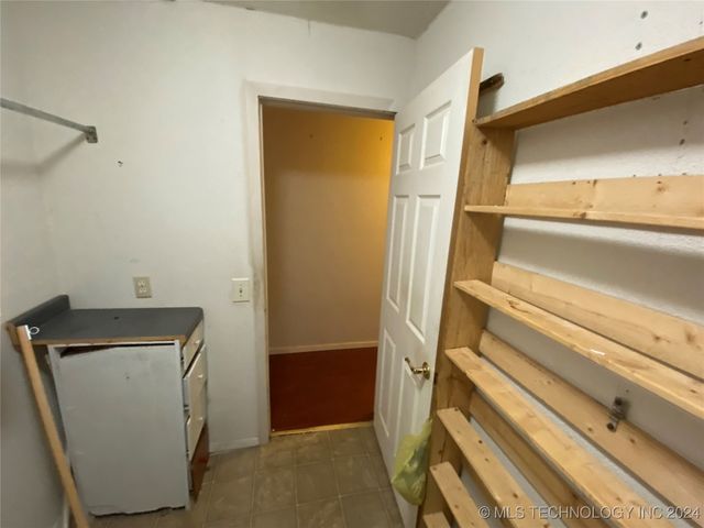 108 W Bryan, Calera, OK 74730