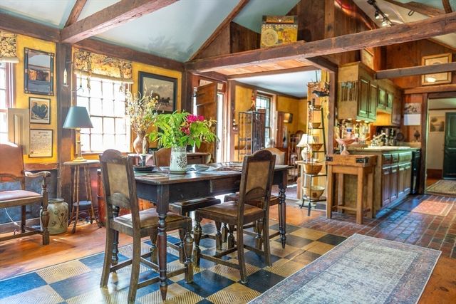 162 Route 6a, Yarmouth, MA 02675