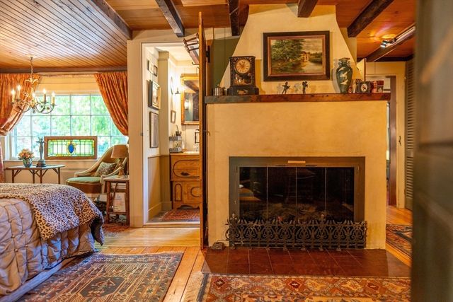 162 Route 6a, Yarmouth, MA 02675
