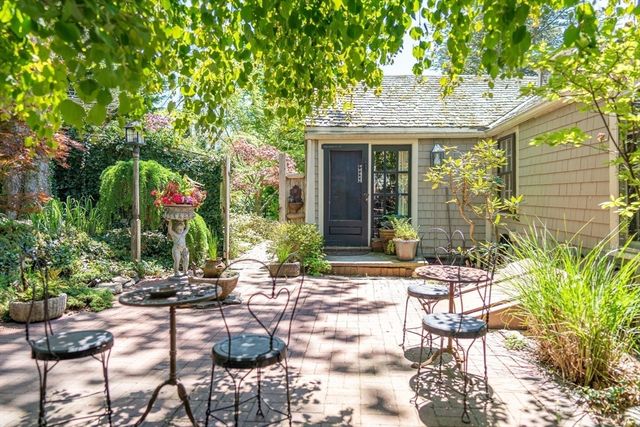 162 Route 6a, Yarmouth, MA 02675