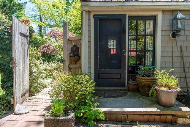 162 Route 6a, Yarmouth, MA 02675