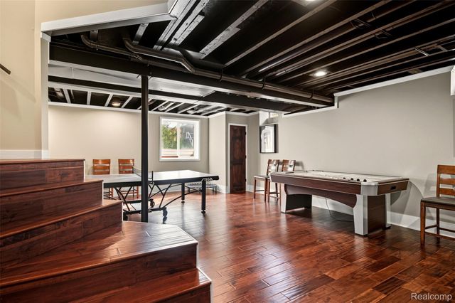 1765 Fenwick Drive, Commerce Charter Township, MI 48382