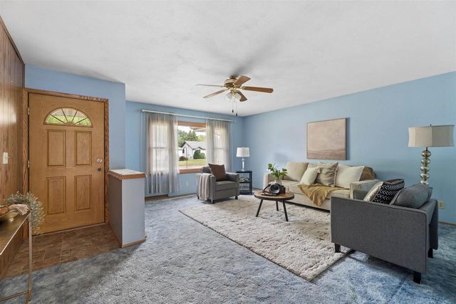 1045 GROVE STREET, Menasha, WI 54952
