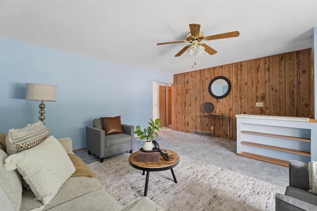 1045 GROVE STREET, Menasha, WI 54952