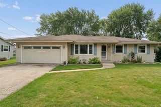 1045 GROVE STREET, Menasha, WI 54952