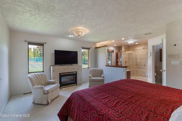1710 Westwood DR, Sandpoint, ID 83864