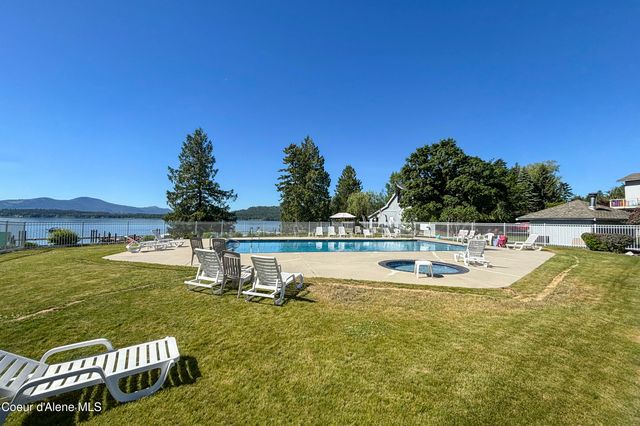 1710 Westwood DR, Sandpoint, ID 83864