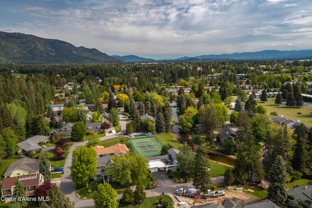 1710 Westwood DR, Sandpoint, ID 83864