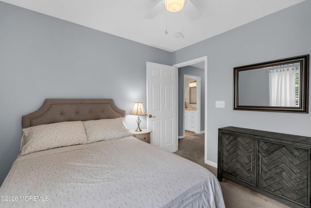 71 Santa Rosa Lane, Tinton Falls, NJ 07724