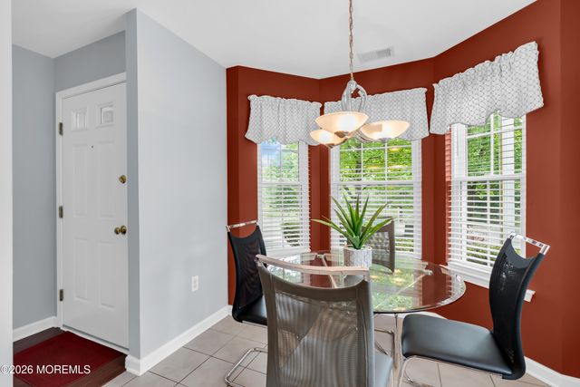 71 Santa Rosa Lane, Tinton Falls, NJ 07724