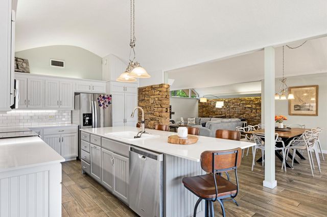 3708 River Oaks DR, Kingsland, TX 78639