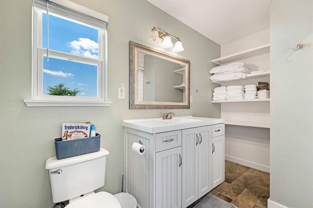 3708 River Oaks DR, Kingsland, TX 78639