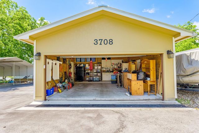 3708 River Oaks DR, Kingsland, TX 78639