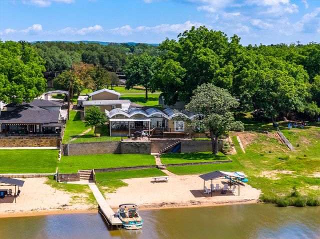 3708 River Oaks DR, Kingsland, TX 78639
