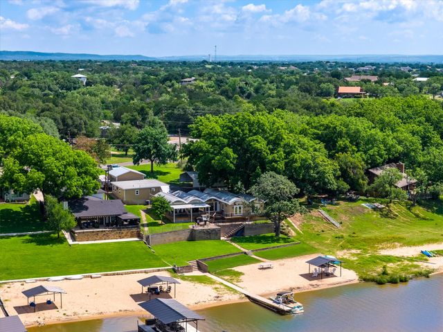 3708 River Oaks DR, Kingsland, TX 78639