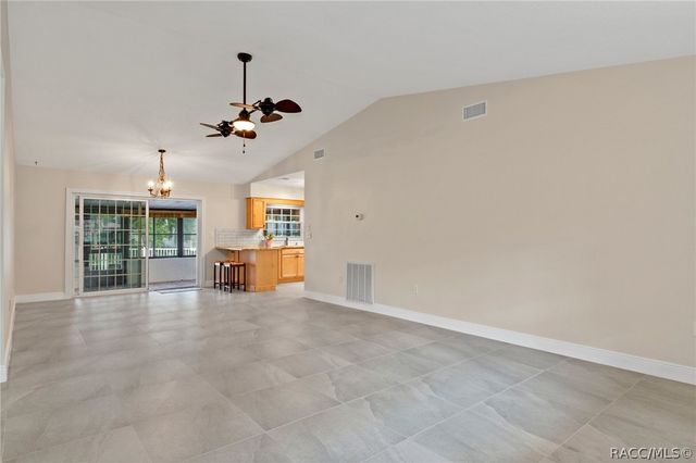 1400 SE 5th Avenue, Crystal River, FL 34429