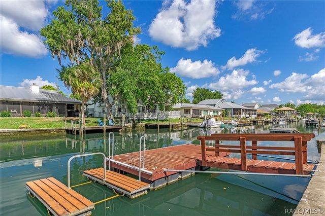 1400 SE 5th Avenue, Crystal River, FL 34429