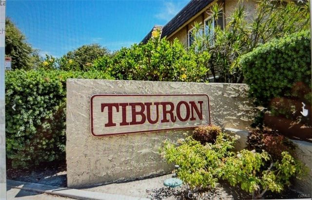 10089 Corral River Court, Fountain Valley, CA 92708