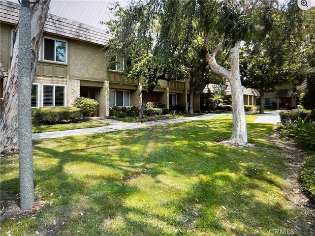 10089 Corral River Court, Fountain Valley, CA 92708